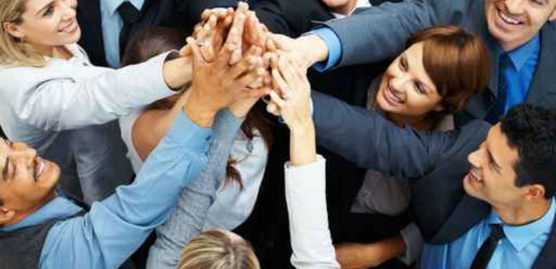 O mişcare civică cere să se renunțe la referendumul pentru redefinirea familiei. „Drepturile omului şi libertăţile fundamentale nu se votează!”