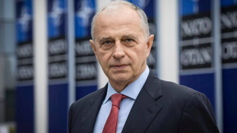 Mircea Geoană a demisionat de la NATO