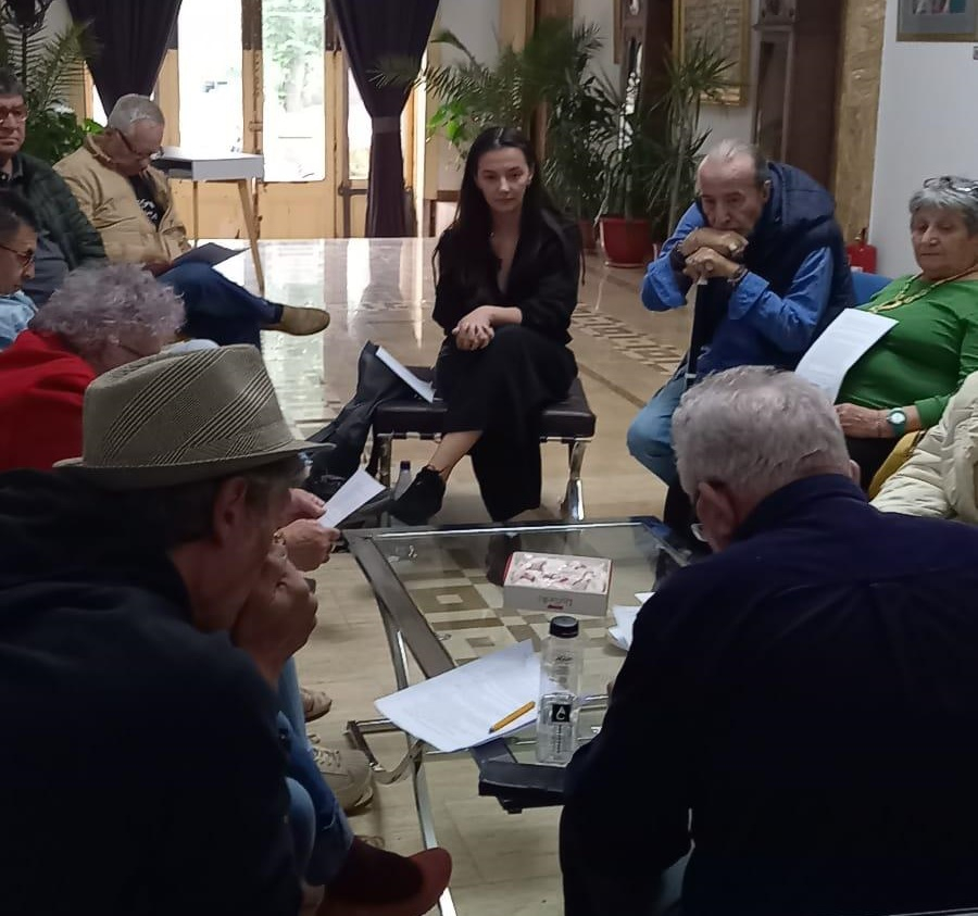 Ca din condeiul unui psiholog. Debut la Cenaclul „Noduri şi Semne”