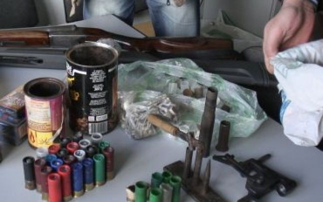 CARTUȘELE nu se confecţionează în bucătărie! Încă un VÂNĂTOR gălăţean a intrat în atenţia poliţiei