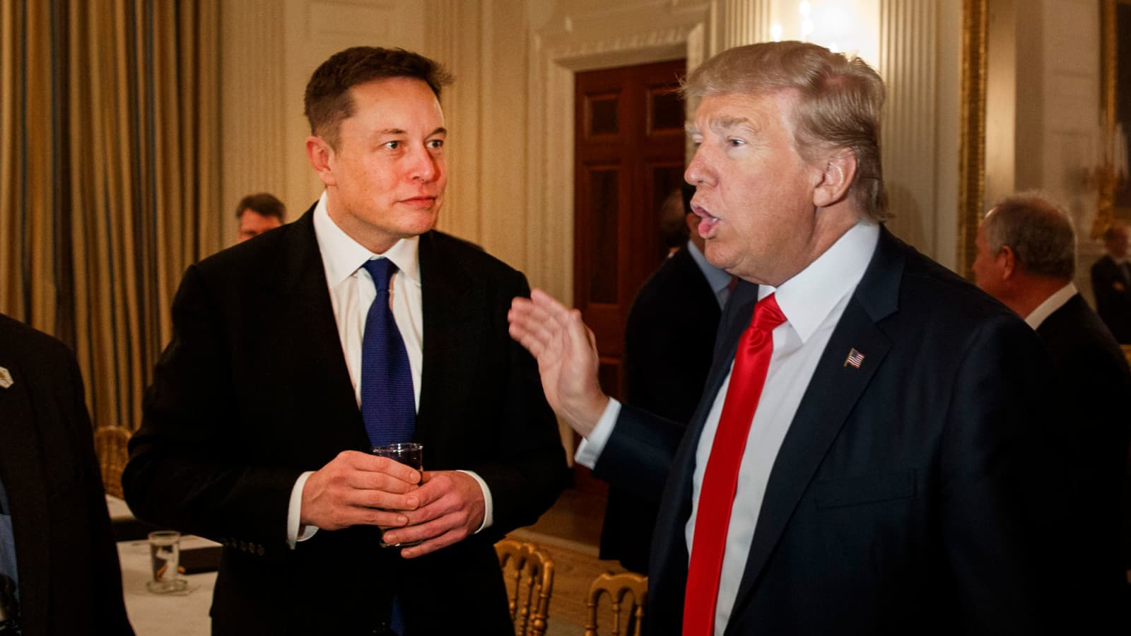 Elon Musk, pe ”firul roșu”, în discuția dintre Trump și Zelenski