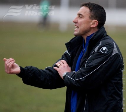 Viorel Tănase: "Ne-am bătut singuri"