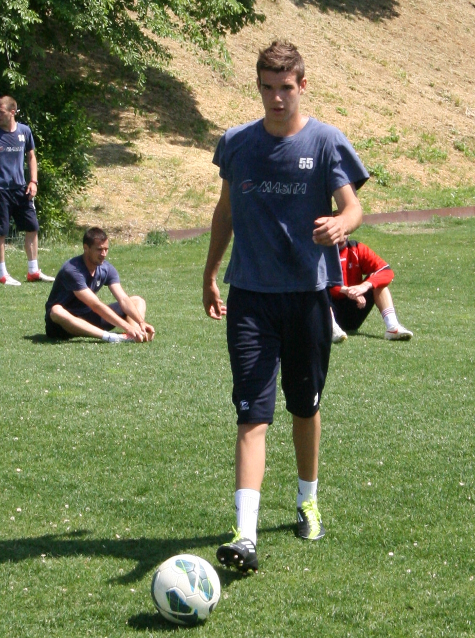 Aproape salvată de la retrogradare, Oţelul îşi pregăteşte reconstrucţia