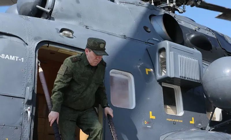 Comandantul armatei ruse, în vizită pe frontul din estul Ucrainei