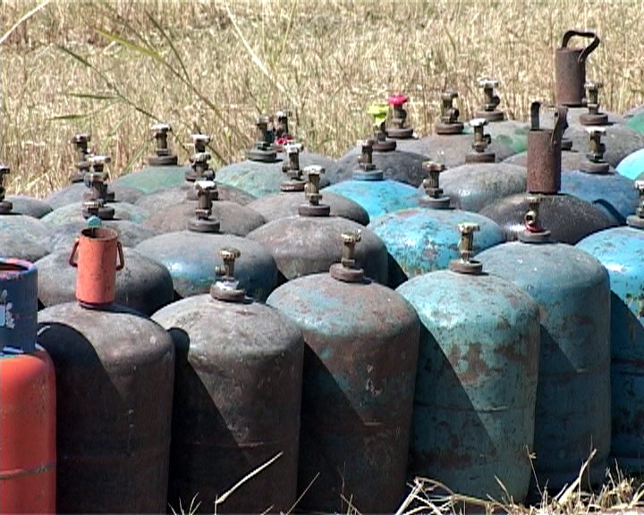 Jumătate dintre buteliile controlate de Protecţia Consumatorilor Galaţi aveau deficienţe