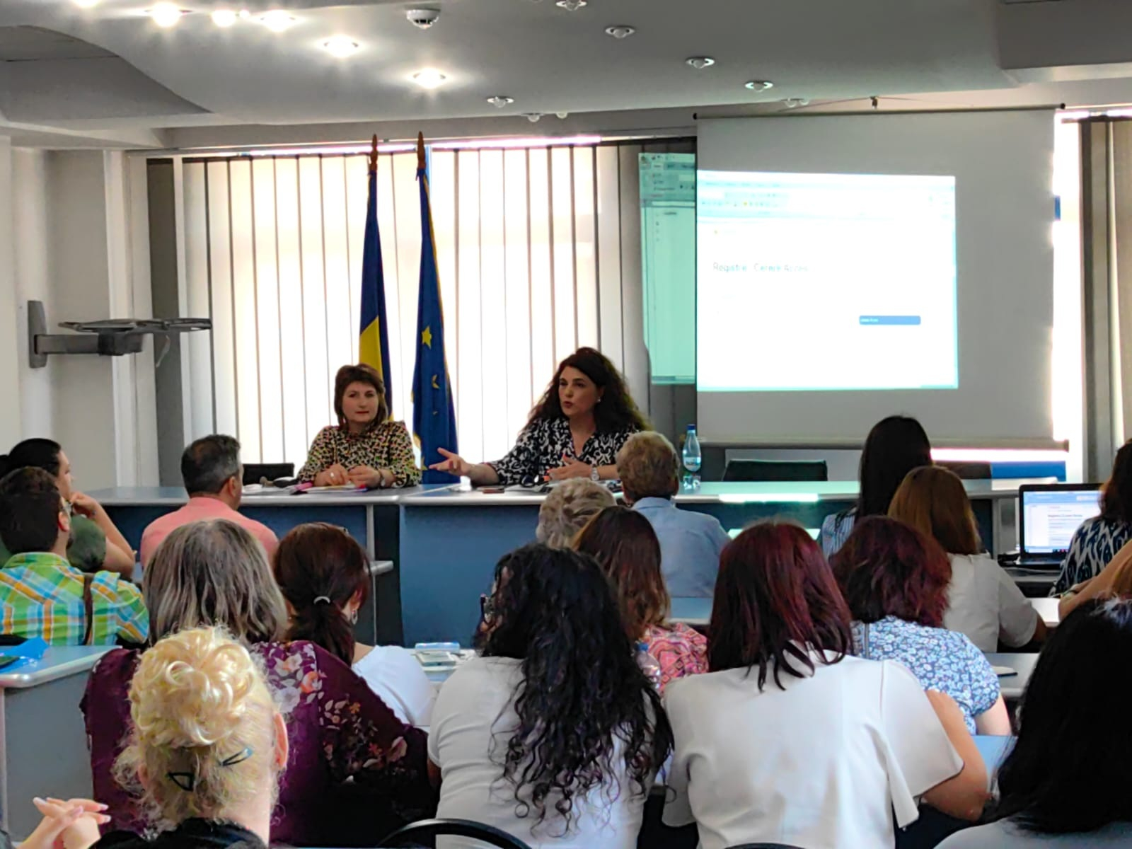 Angajatorii gălățeni, sfătuiți să treacă repede de la Revisal la Reges