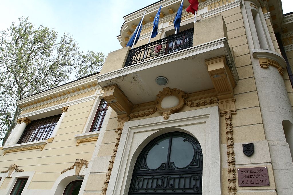 LOCURI DE MUNCĂ GALAȚI. Vrei un job la stat? Consiliul Judeţean angajează şofer