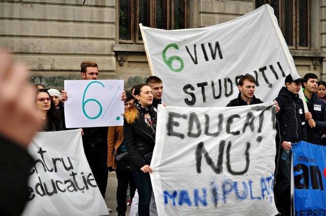 STUDENŢII solicită şase la sută din PIB pentru Educaţie