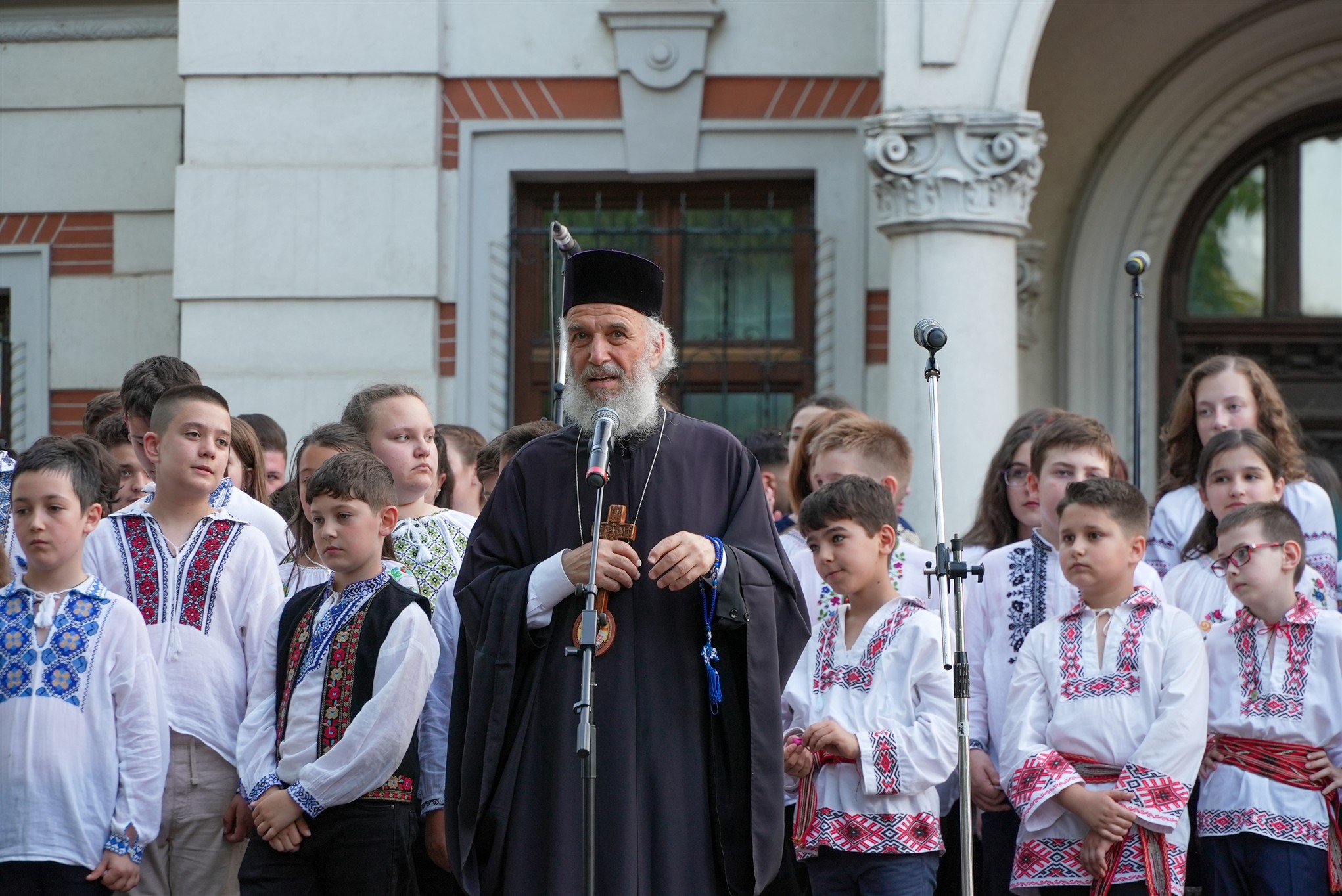 Serbare de sfârșit de an cu fast la Seminarul „Sf. Andrei”
