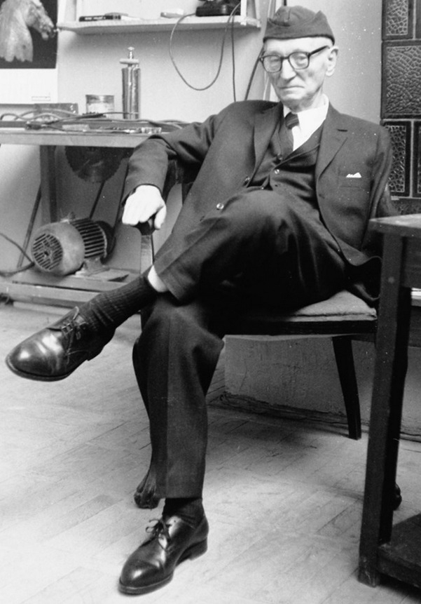 Oameni de seamă. Ion Jalea, sculptor, academician