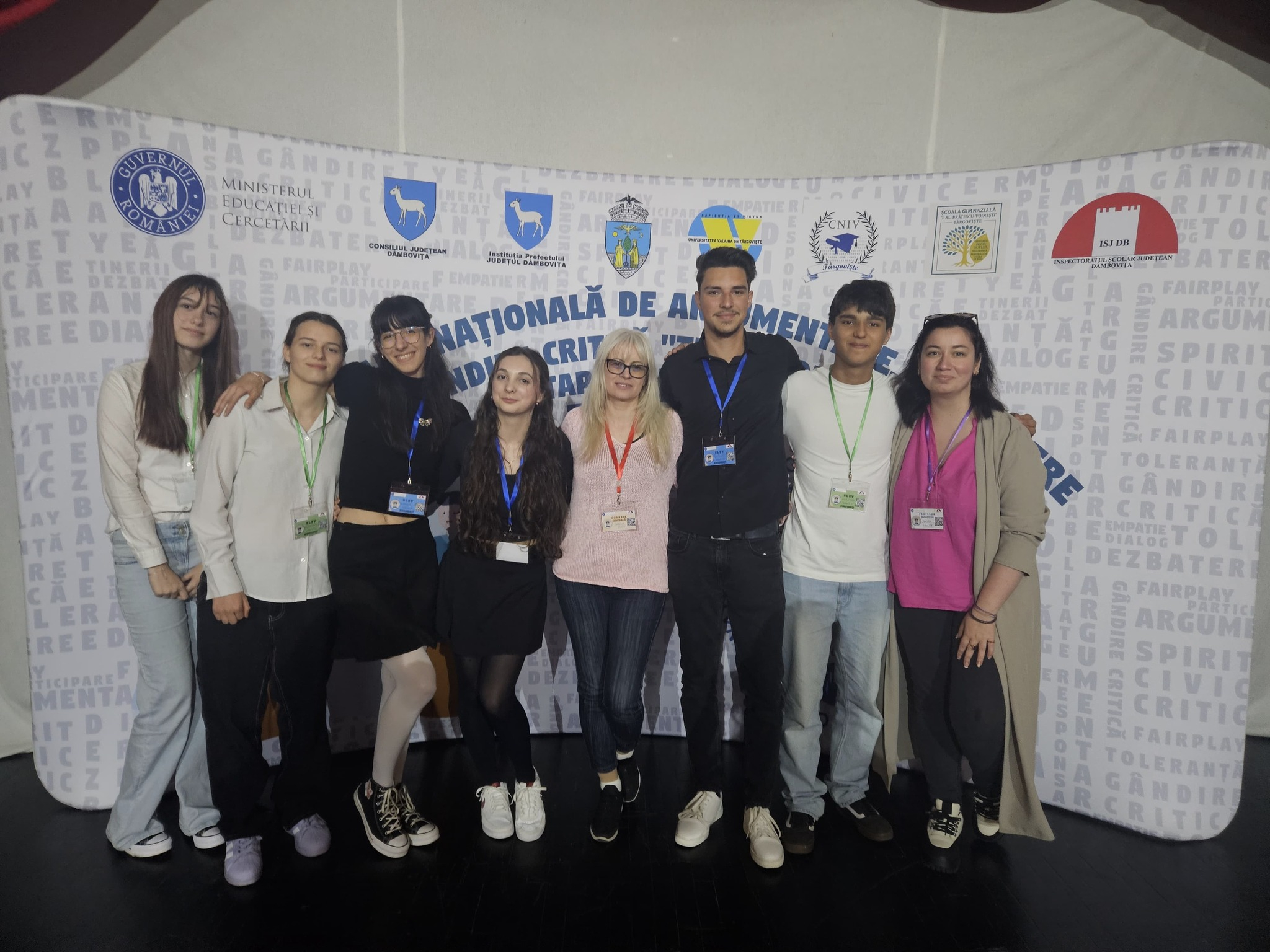 Mențiune pentru echipa gălățeană la Olimpiada Națională de Argumentare, Dezbatere și Gândire Critică