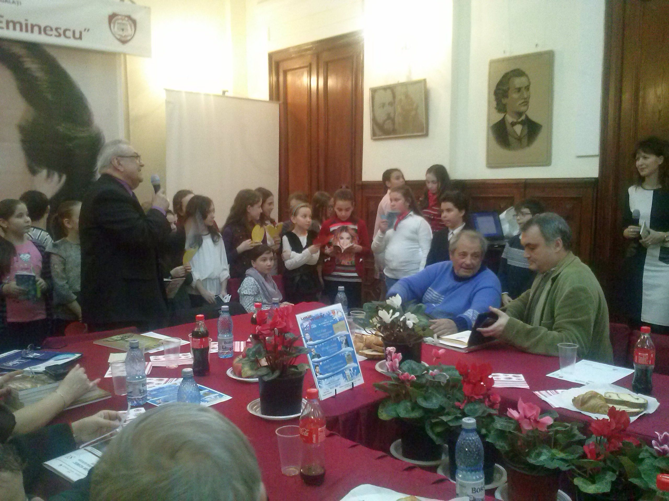 Lansare specială la „Axis Libri” - Copiii spun, scriu, desenează lucruri frumoase