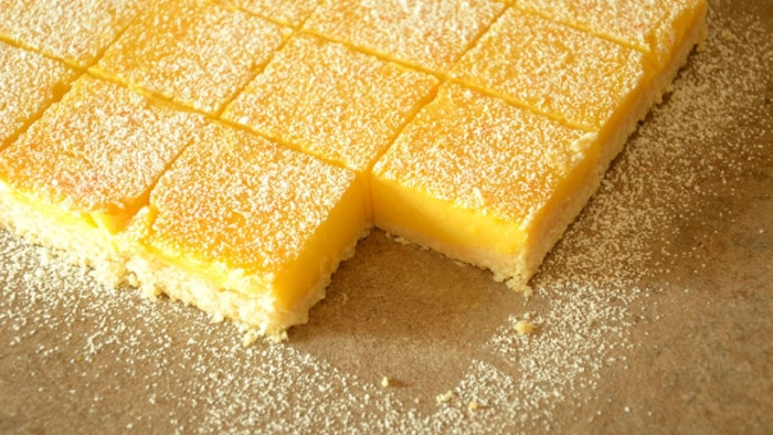 Prăjitură rapidă cu portocale, făcută în casă