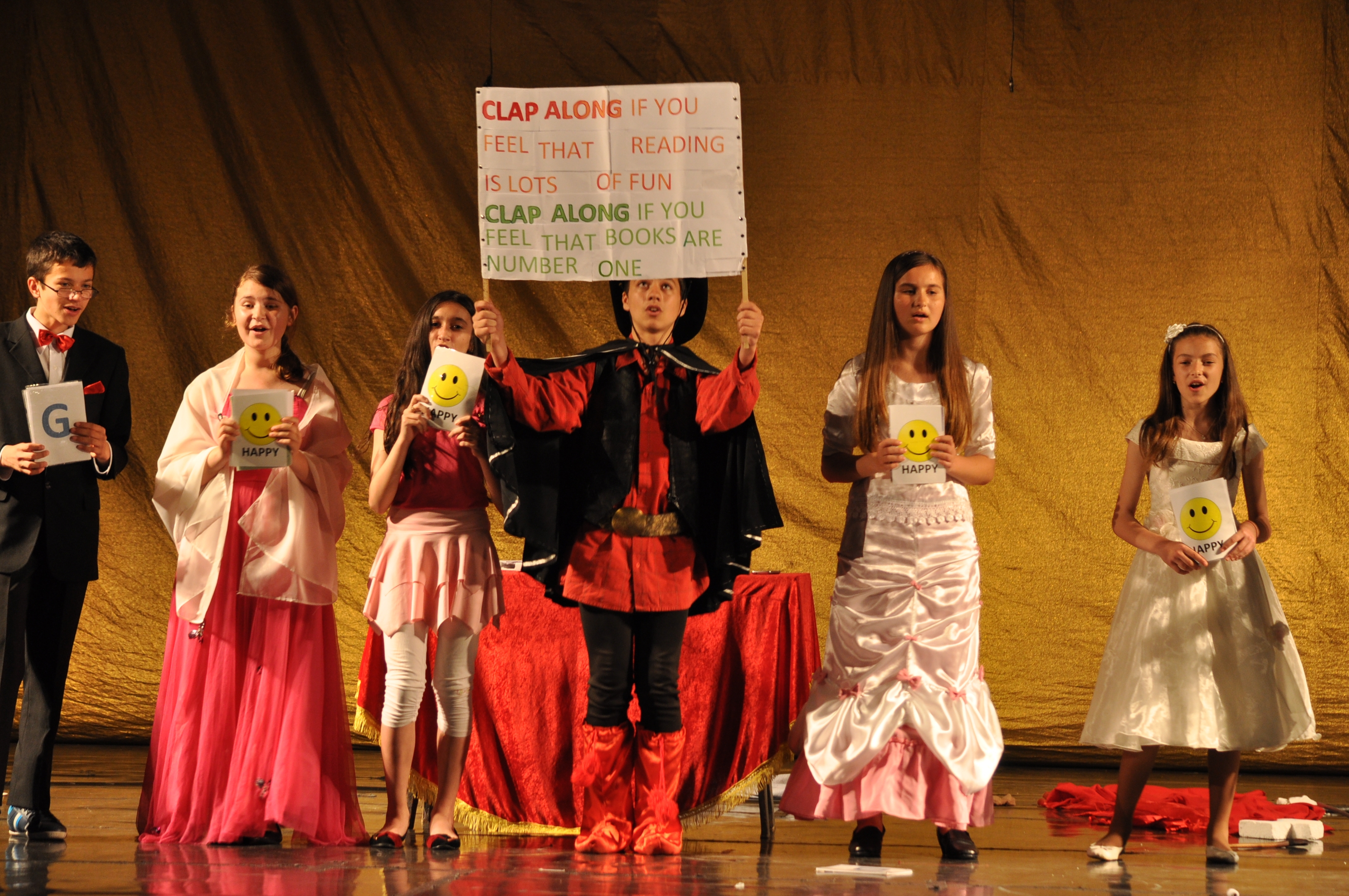 O tradiţie frumoasă/ Festivalul "William Shakespeare" la a IV-a ediţie