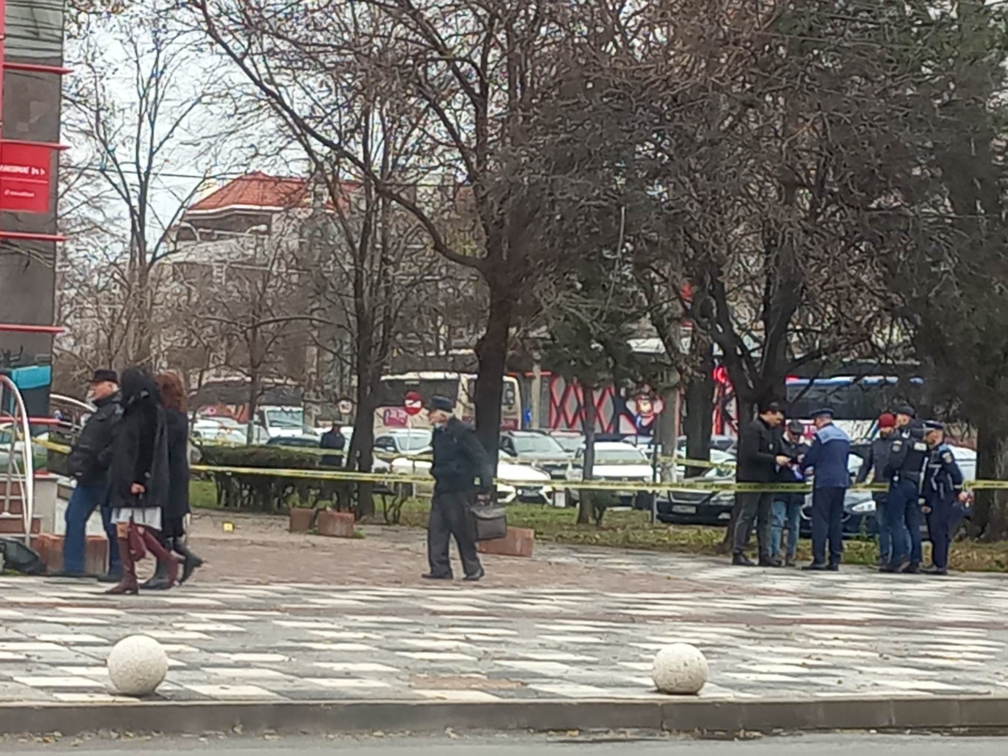 Update: Incident cu focuri de armă în centrul orașului. Unul dintre agresori a fost reținut