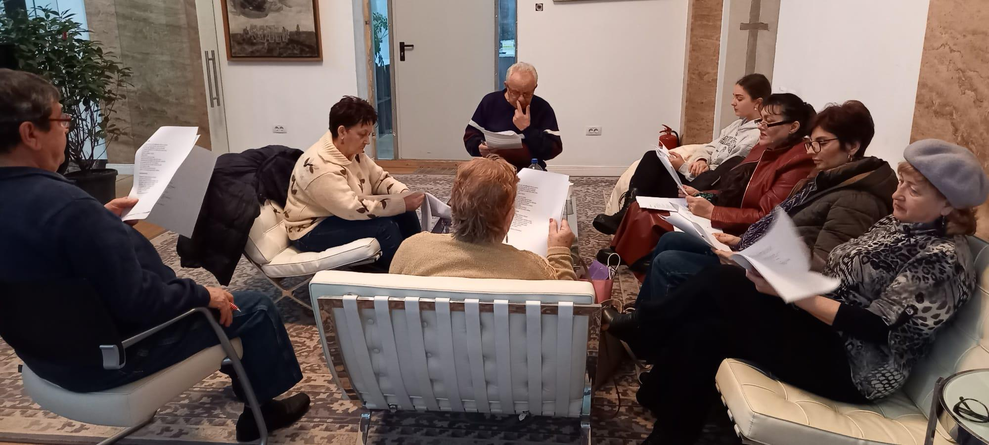 Simfonia nordului - cântec de lebădă. Cenaclul "Noduri şi Semne"