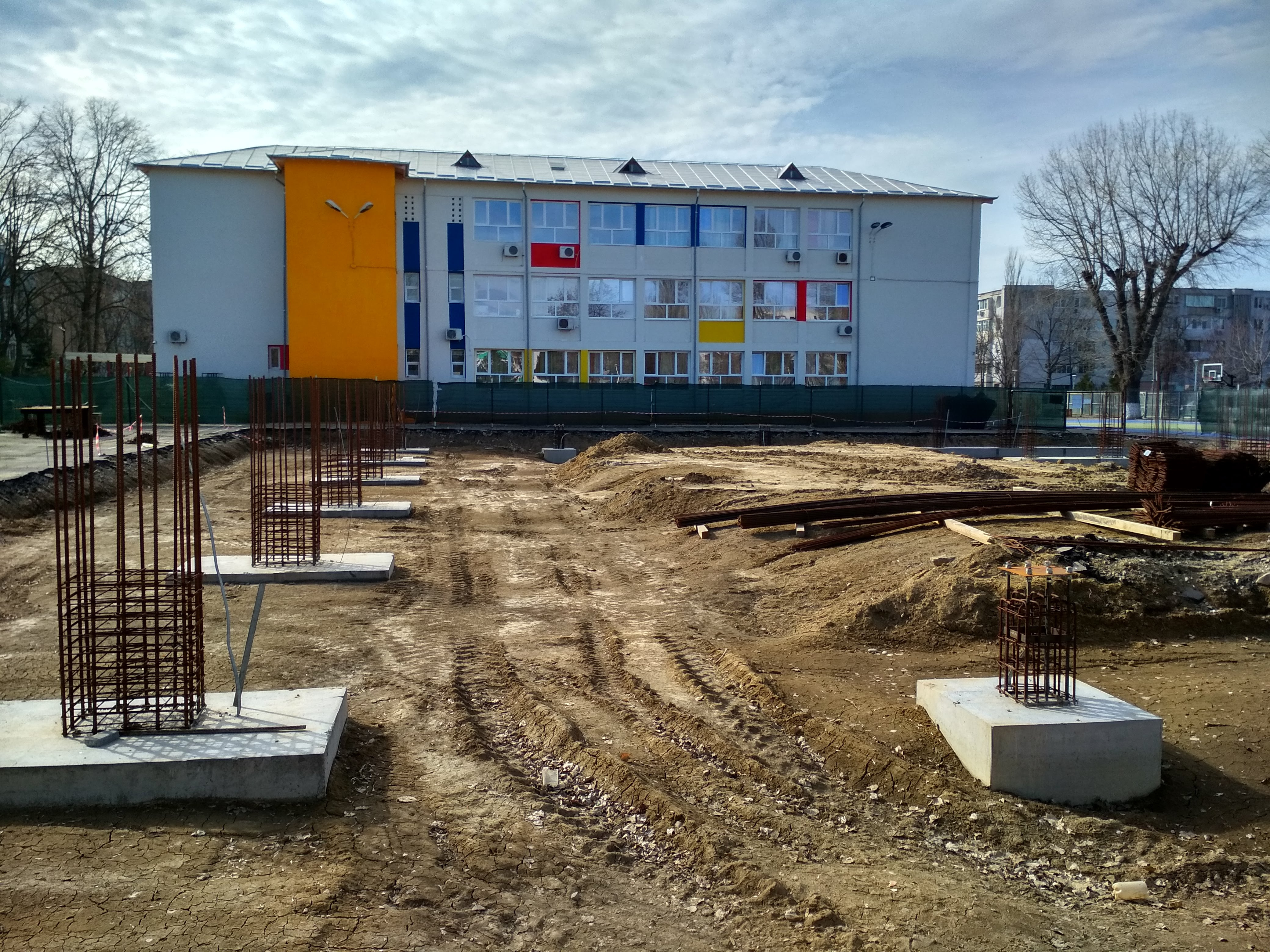 Când ar trebui să fie gata sala de sport de la Școala Nr. 29