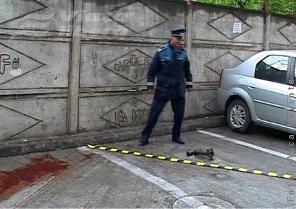 O arestare şi trei reţineri, după atacul de sâmbătă din Micro 18