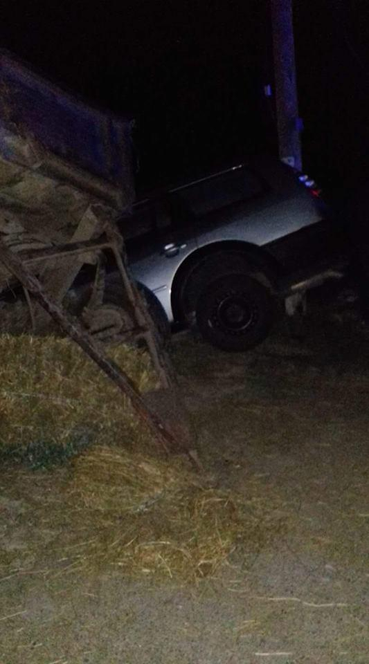 Familie rănită din cauza unui tractorist grăbit