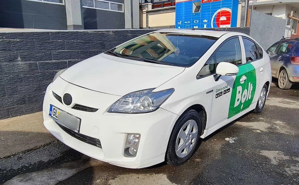 Șoferi non-UE pe taxiurile Uber și Bolt