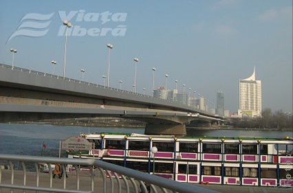 Pod Imperial peste Dunărea Albastră 