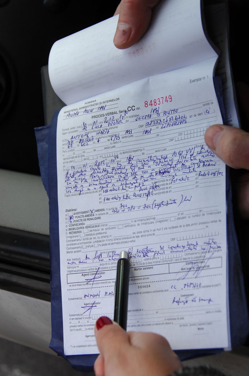 Aviz gălăţenilor care îşi aduc "prietenii" să-i ajute în procesele cu poliţia