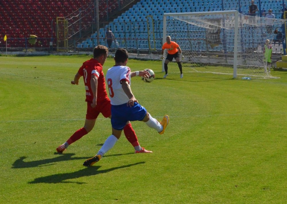 Oțelul continuă seria înfrângerilor