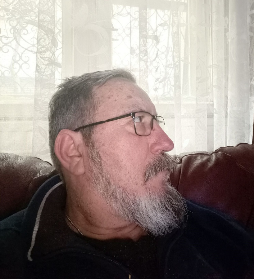 Cenaclul "Noduri și Semne". Eu rămân ce sunt - romantic