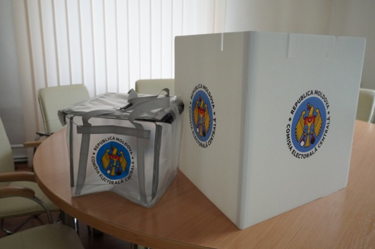 Cetăţenii Republicii Moldova, invitaţi la vot, în incinta Universității „Dunărea de Jos” din Galați