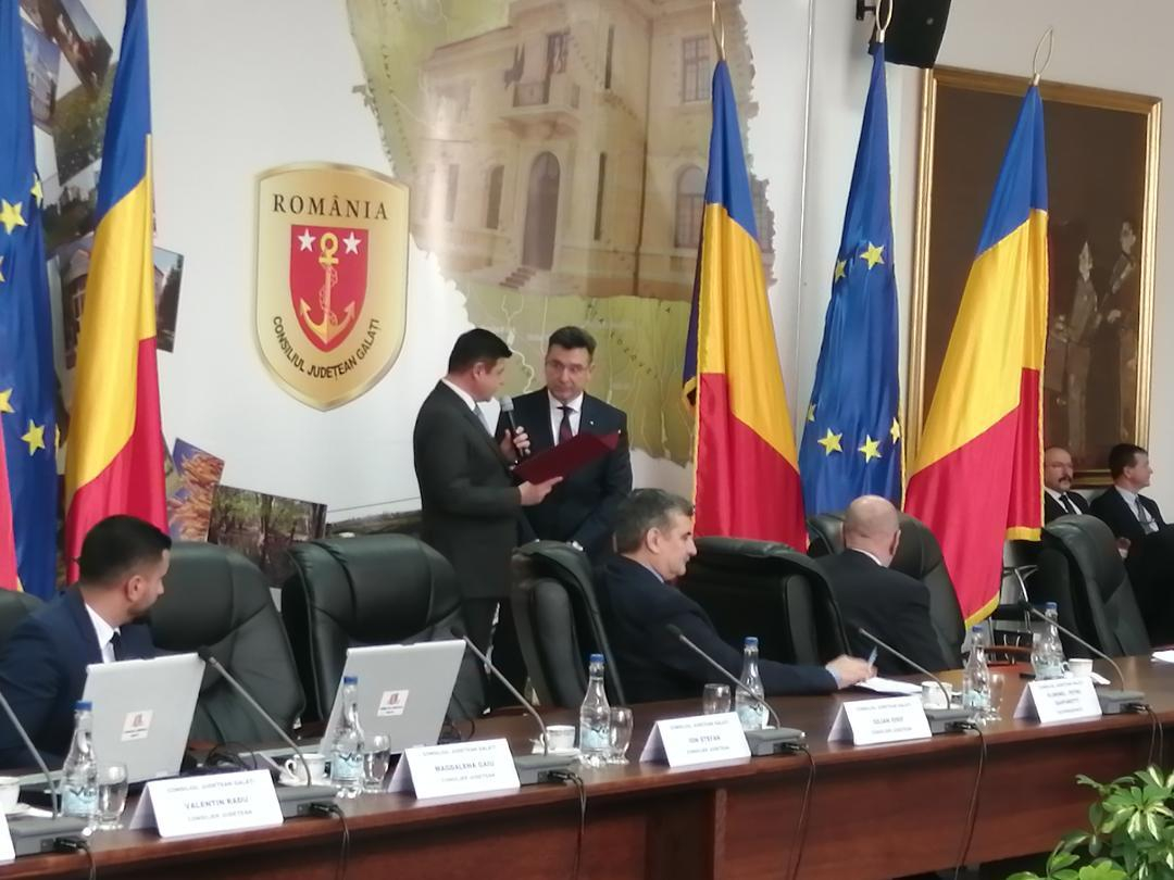 Doi noi consilieri și doi cetățeni de onoare