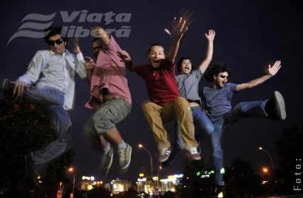 „Elefanţii” concertează astăzi la Galaţi