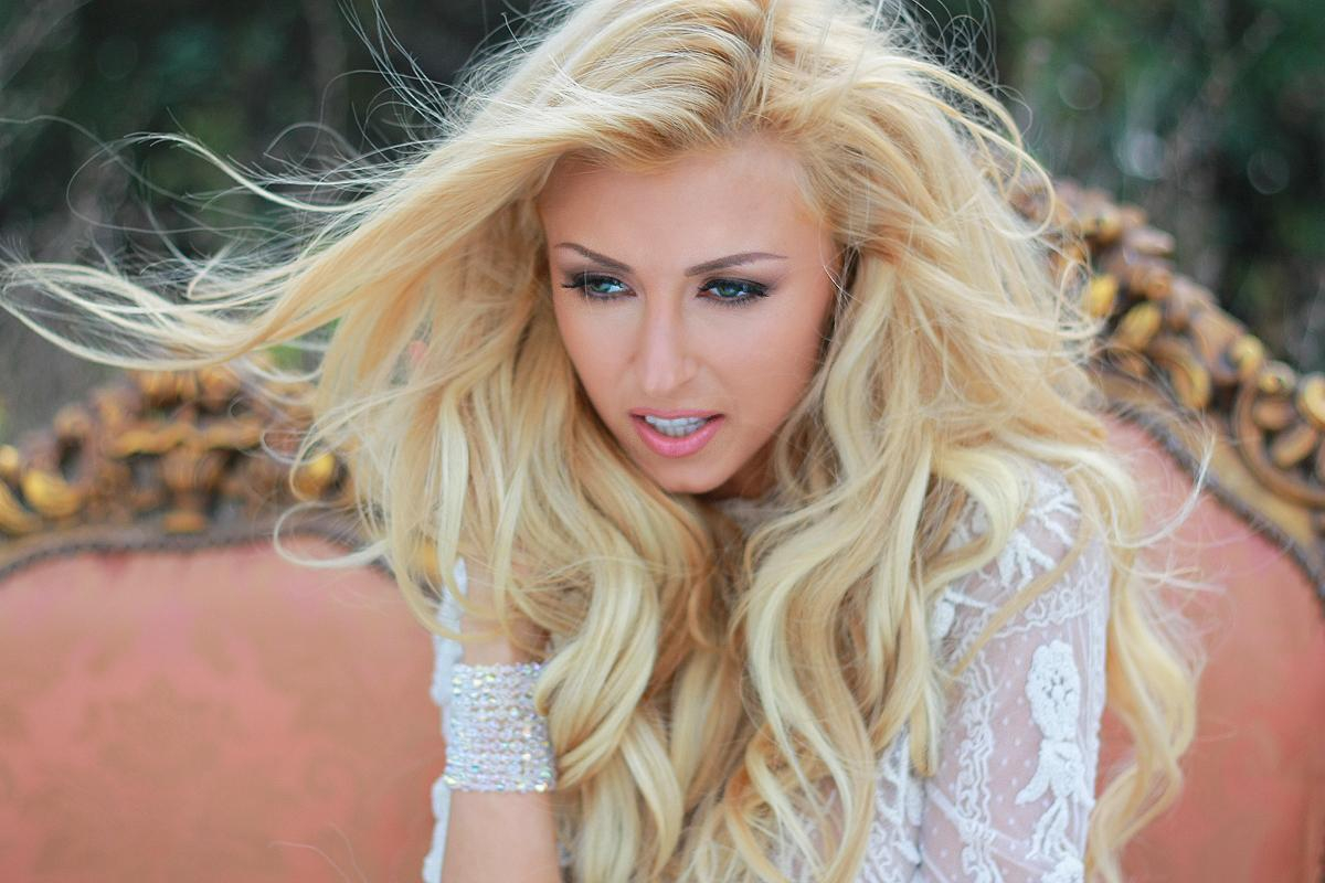 Andreea Bălan s-a recuperat foarte repede după sarcină