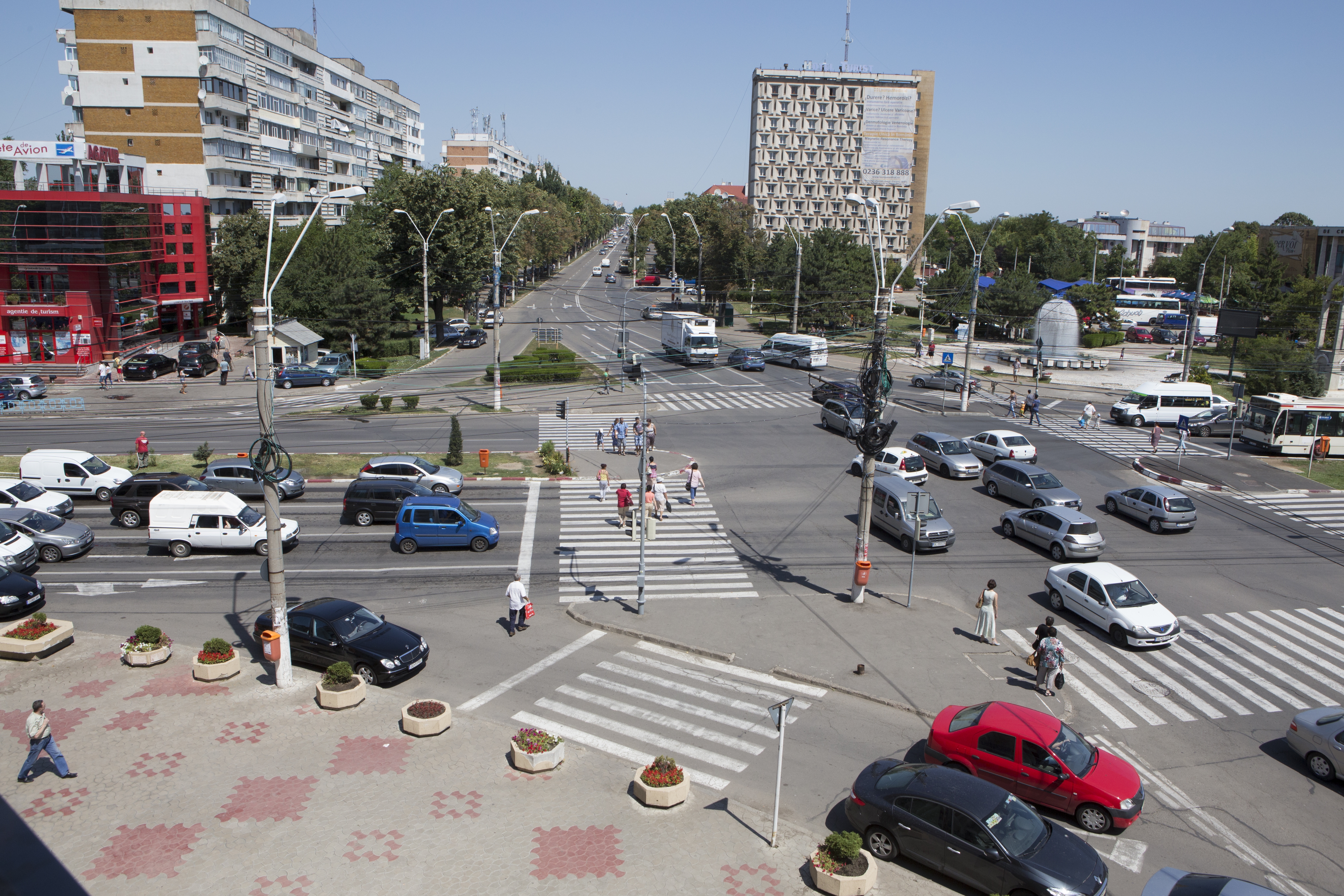 Campanie VL "Cum renaştem Galaţiul": Traficul rutier sufocat, rezolvat doar pe hârtie. Află ce soluţii au găsit alţii