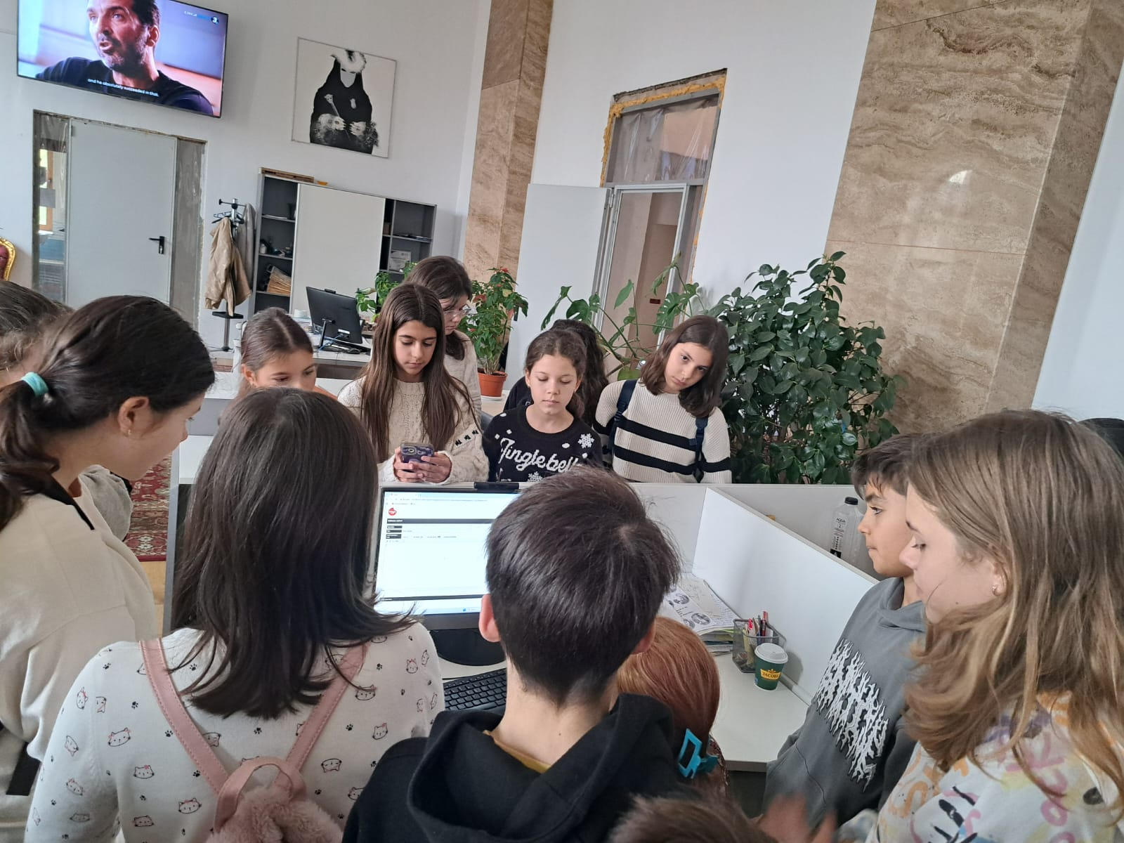 Elevii de la CNVA au aflat ce înseamnă să fii jurnalist