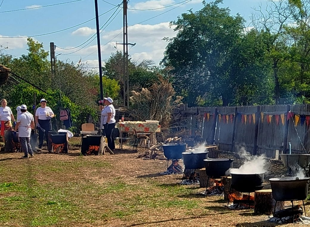 Bucate tradiționale și amintiri neprețuite la Festivalului gastronomic pescăresc de la Rogojeni