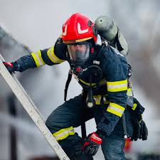 O țigară aprinsă a distrus casa unui mătcaș