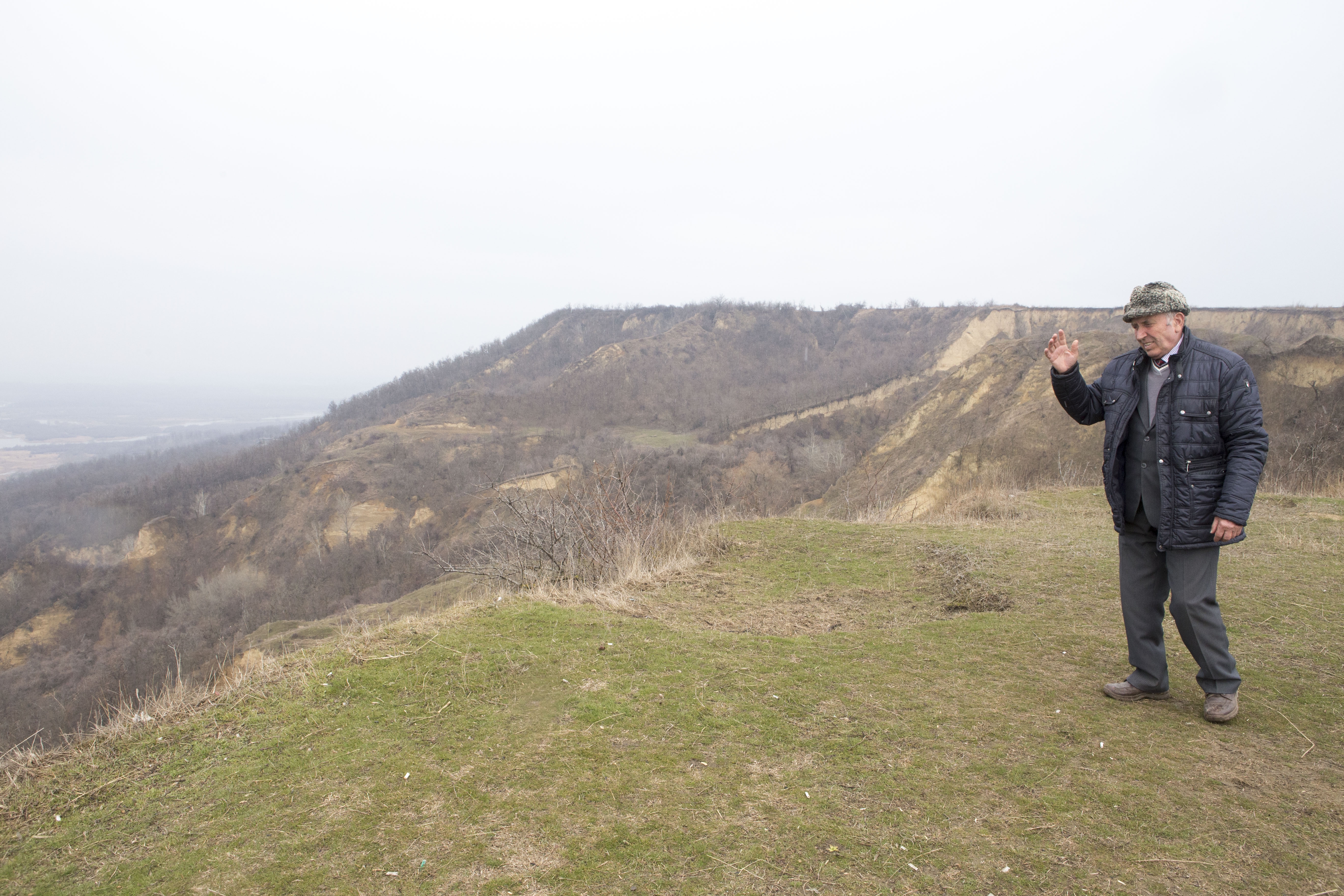 Din lipsă de bani şi de interes/ Vechiul sit Piroboridava, uitat de autorităţile gălăţene şi măcinat de vreme