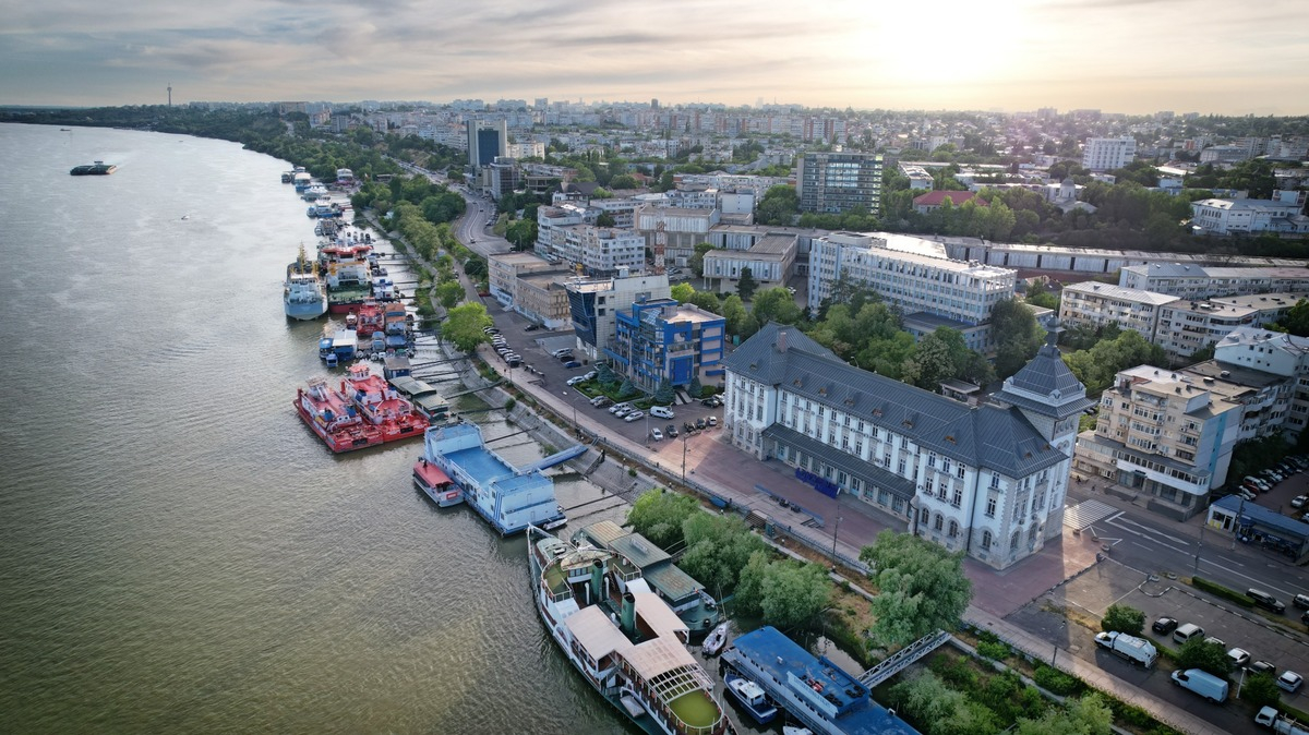 Expoziții și premii pentru elevii pasionați de patrimoniul Galațiului