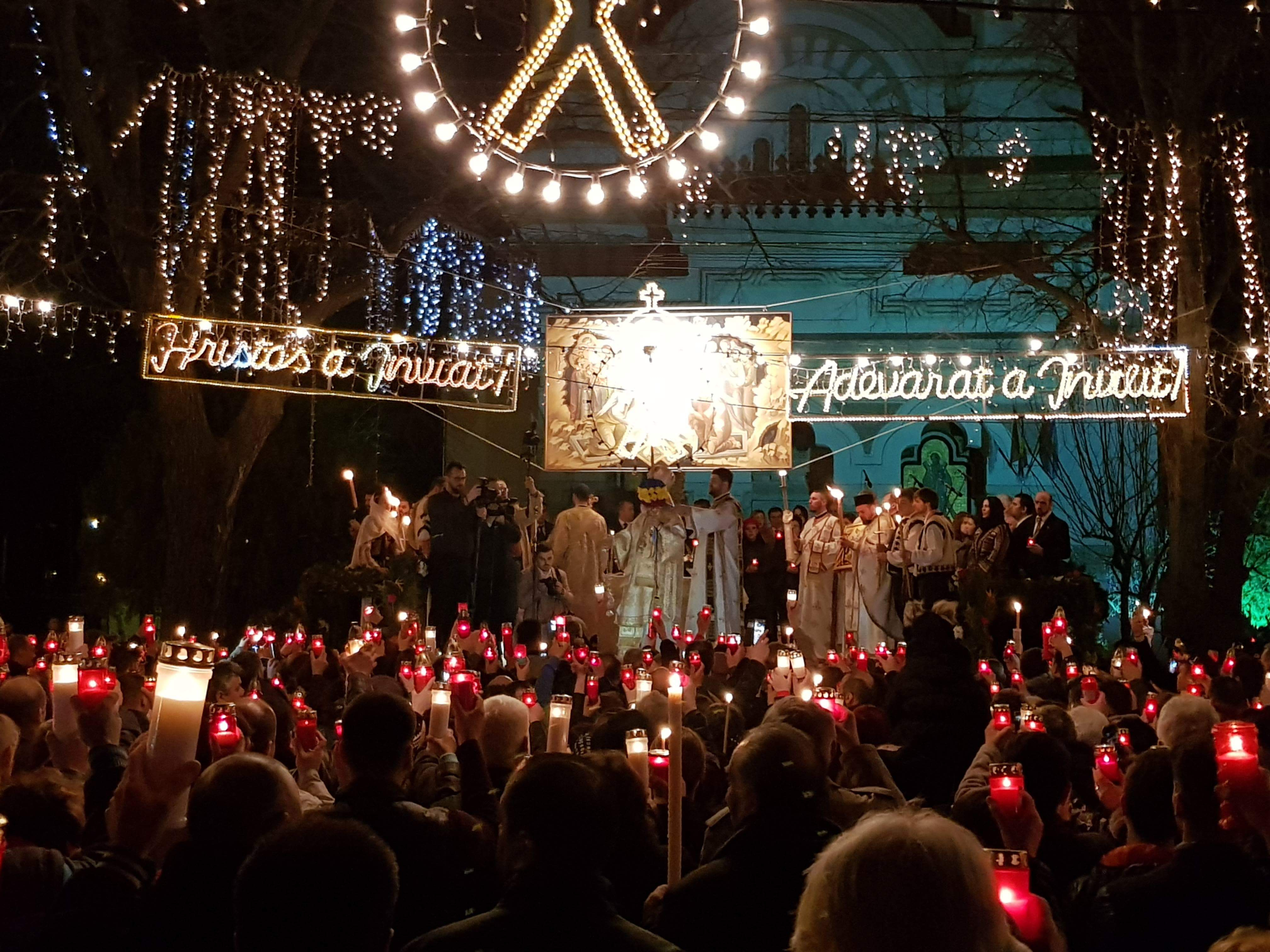 Hristos a înviat! Numeroși gălățeni au asistat la slujba de la Catedrală