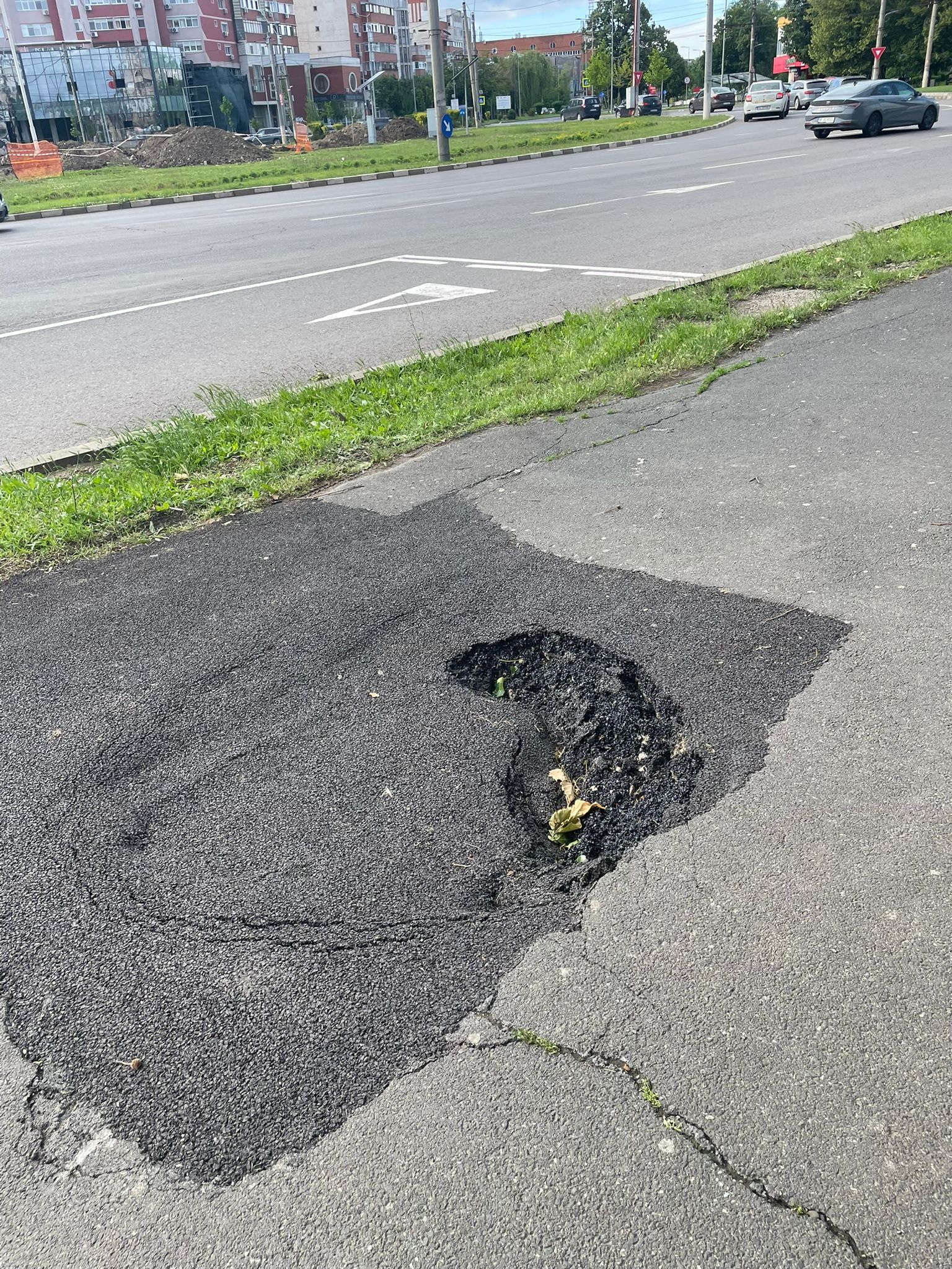 Cu groapa într-un petec