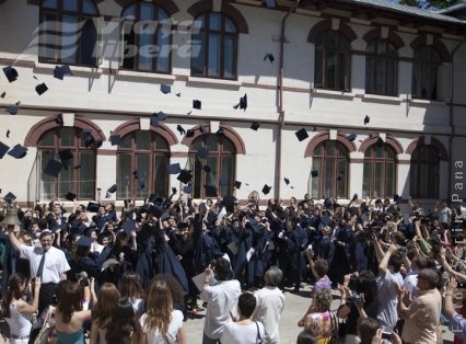 Exodul absolvenţilor de liceu