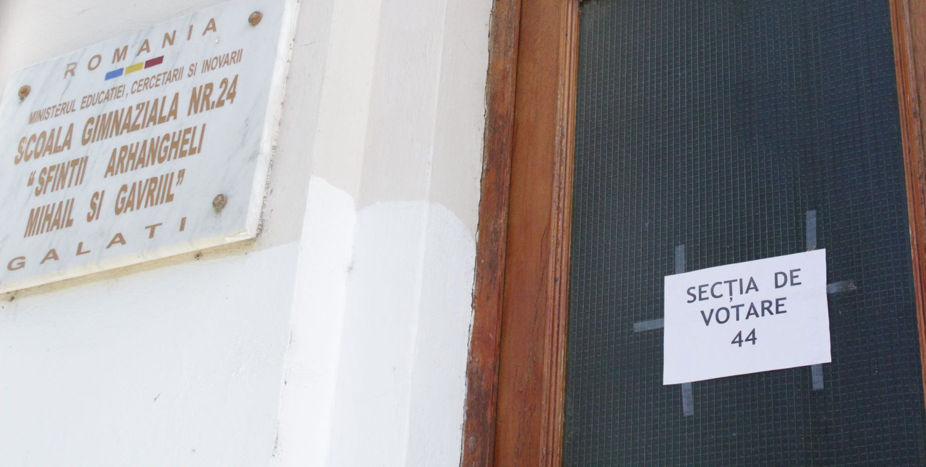 Sute de demisii în rândul preşedinţilor secţiilor de votare pentru REFERENDUM