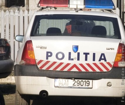 Rutiera avertizează: mobilul, incompatibil cu şofatul 