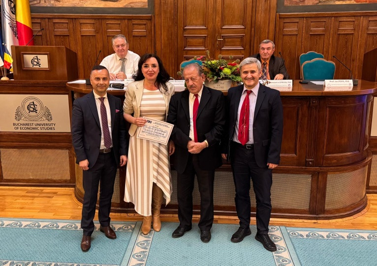 O profesoară din Galaţi, cea mai bună carte de management din România în 2023