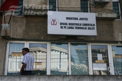 Judecătorul mai vine pe 15 octombrie la Registrul Comerţului
