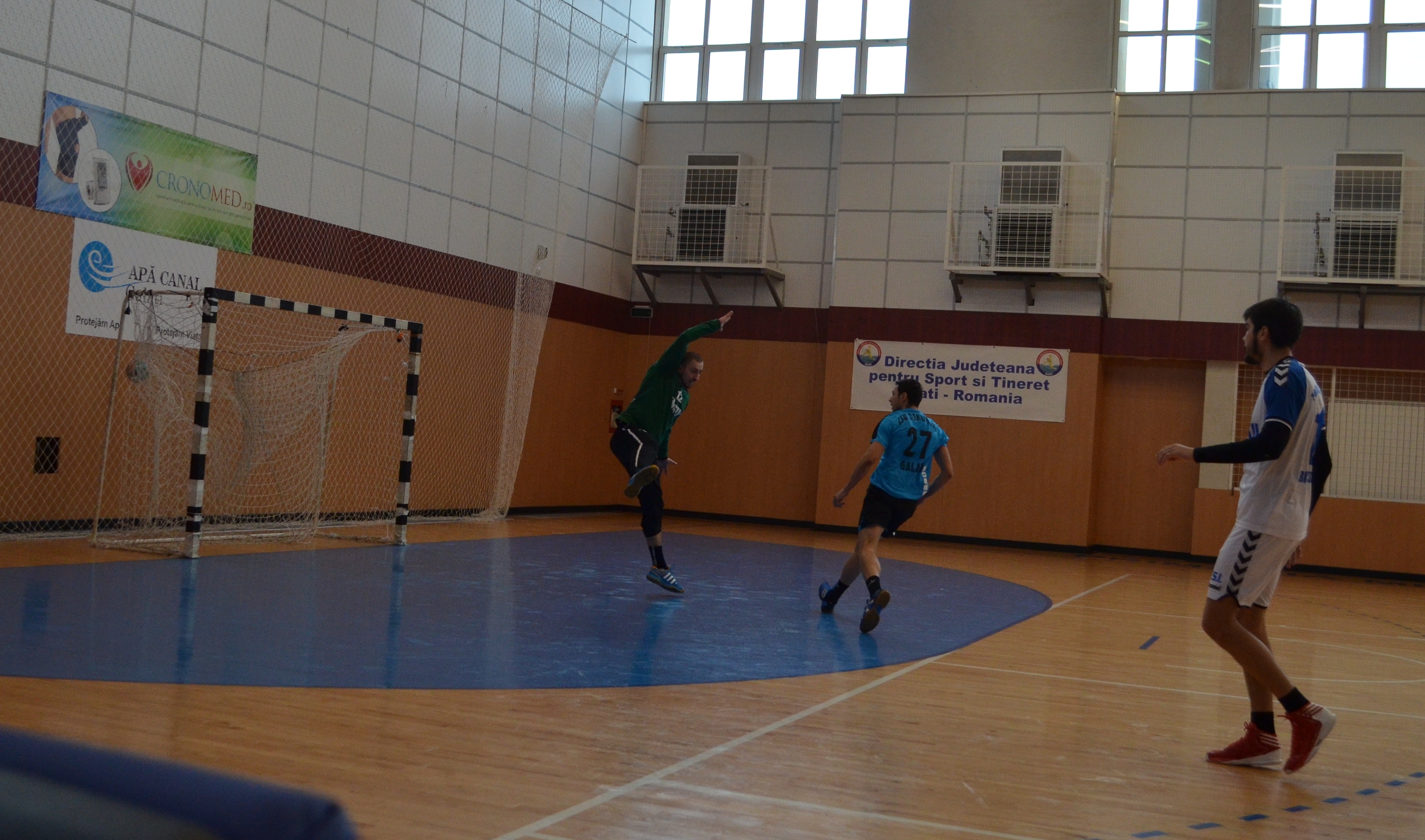 HANDBAL/ CSU, victorie la debutul returului