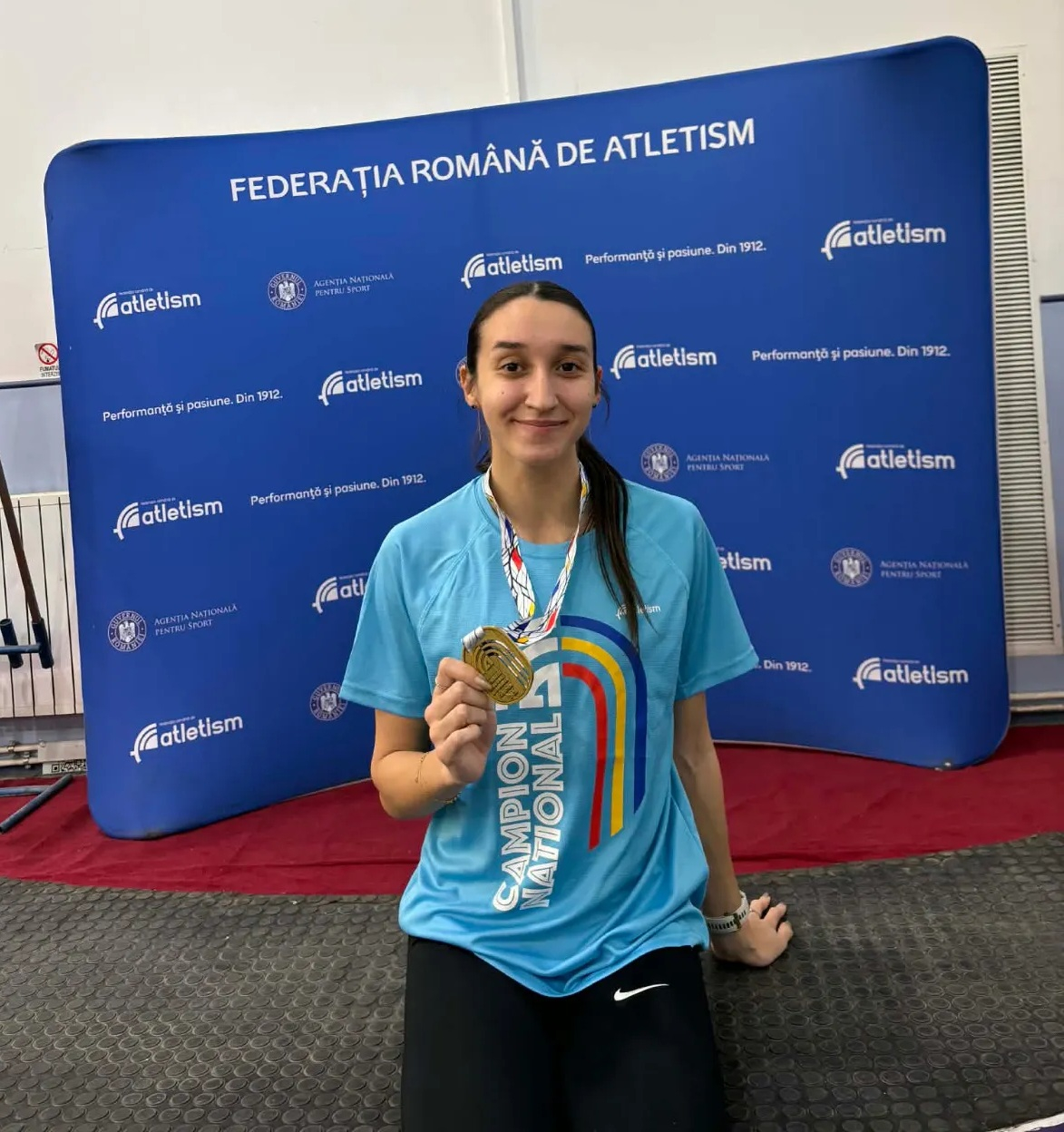 Atletă de două ori pe podium