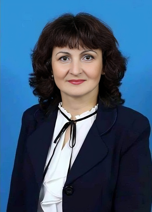 Profesoara Eliza Narcisa Peneoașu Niță le va cânta și le va preda îngerilor