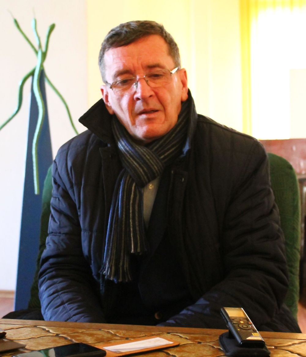 Patron în Galaţi, muncitor în construcţii la Londra/ Un gălăţean visează să construiască şemineuri în Marea Britanie