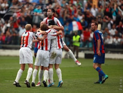 Doar cerul e deasupra noastră!